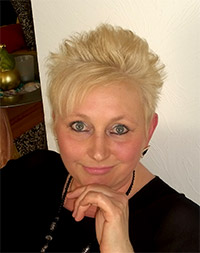 http://wegzuzweit.de/templates/j51_oxygen/images/damen/6413_Britta.jpg